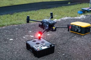 4 formas de garantir a segurança perimetral da sua propriedade de ponta a ponta 3 Drone Volarious - Drone Cabeado